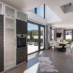 Charming Magnifica With Heated Pool For 8 Villa