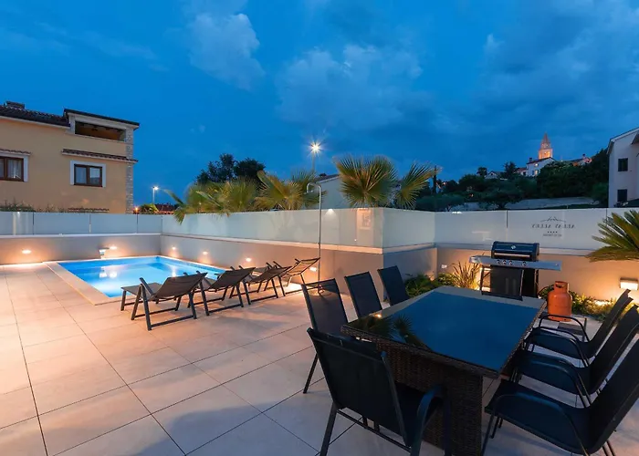 Charming Magnifica With Heated Pool For 8 Villa